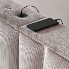 Тапицирана спалня с матрак MOONLIGHT 180 x 200 - бежов 03 Тапицирана спалня с матрак MOONLIGHT 180 x 200 - бежов 03